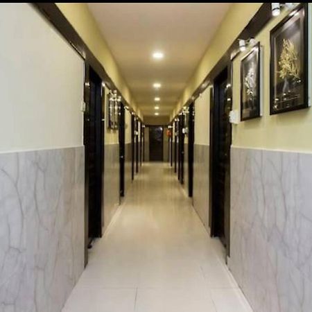 Hotel Swaraj Logde Panvel Exterior foto