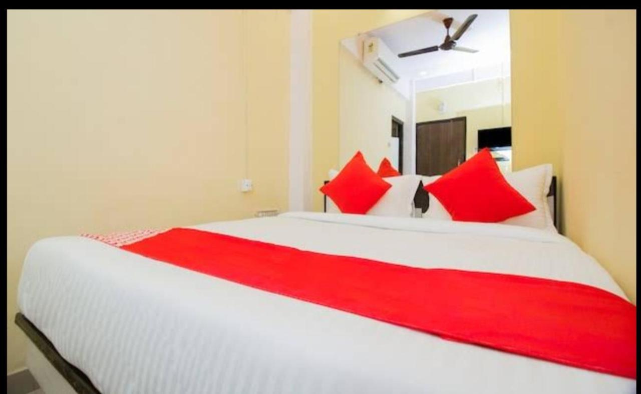 Hotel Swaraj Logde Panvel Exterior foto