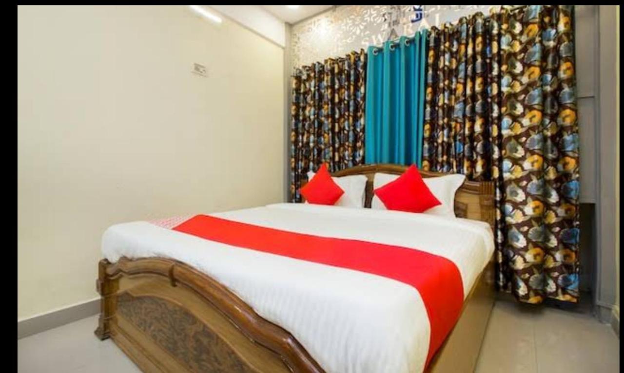 Hotel Swaraj Logde Panvel Exterior foto